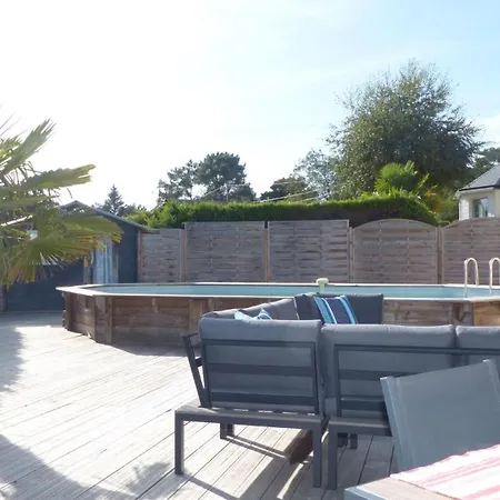Confortable Maison Avec Piscine A Baden لارمور بادن